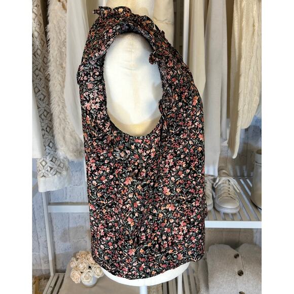 BB Dakota by Steve Madden Women's Size M Black Floral Ruffle Sleeve Blouse #0322 - Picture 4 of 13